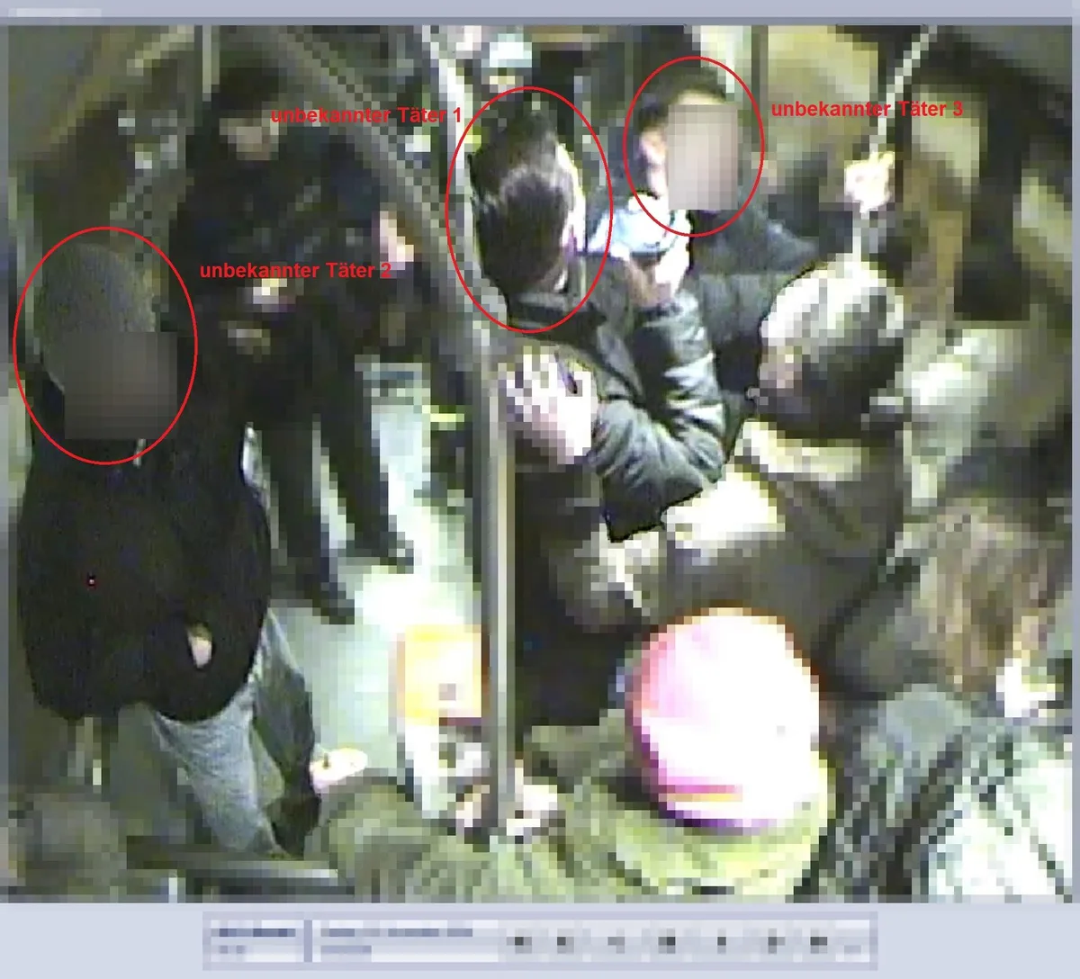 Unbekannte Täter 1, 2 und 3. Unbekannte Täter 1, 2 und 3 verpixelt